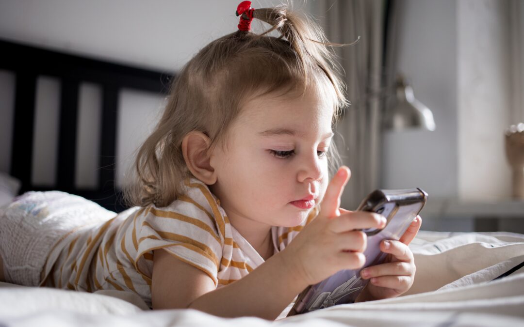 WPŁYW TECHNOLOGII NA DZIECI W WIEKU ŻŁOBKOWYM – “Kilka słów o…”